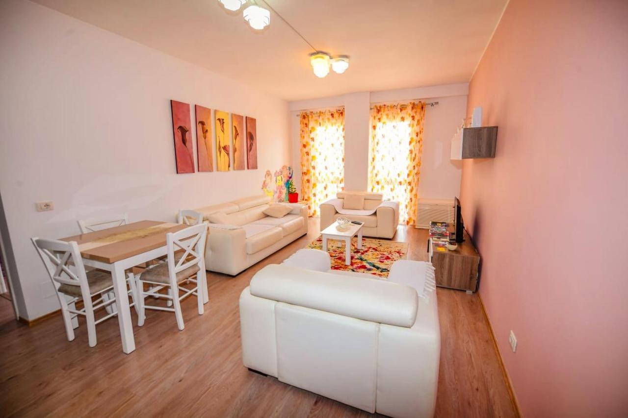 Happy Stories' Apartment In City Centre ชโคเดอร์ ภายนอก รูปภาพ